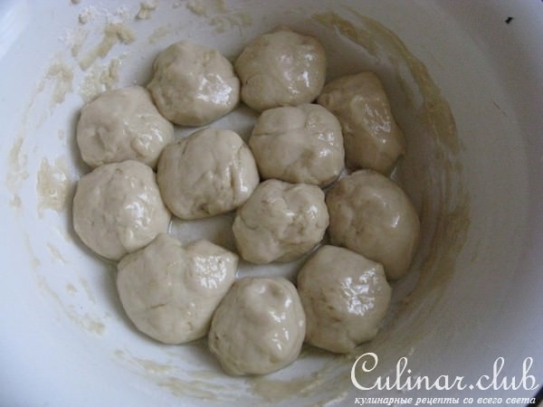 Нежные булочки-пирожки с начинкой (на яблочном соке)