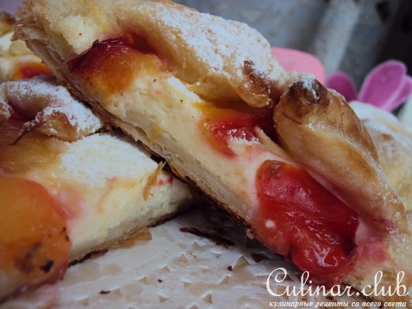Ватрушки с творогом и сливами