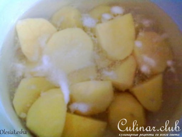 Лодочки из слоеного теста...с картофелем и мясом "По деревенски")))