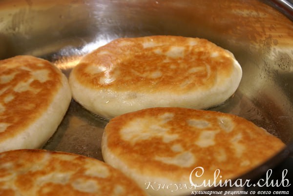 Пирожки с мясной начинкой