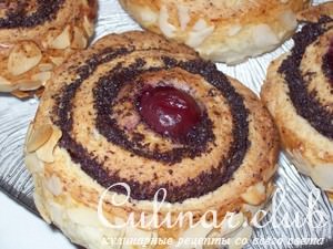 Булочки из творожного теста с маковой начинкой