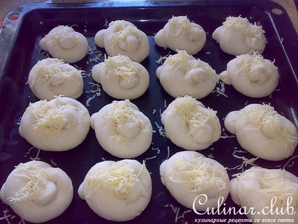 Узелки с сыром и чесноком
