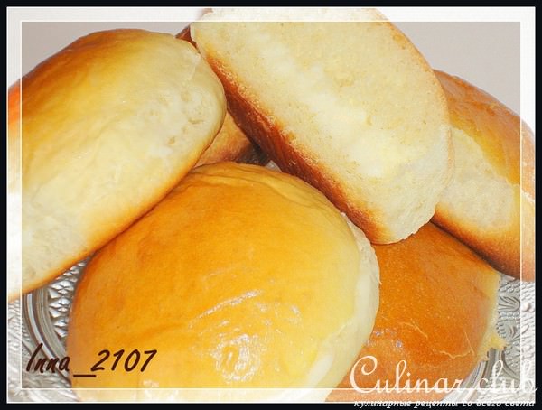 Сдобные булочки со сметанным кремом