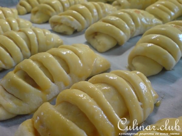 Булочки "Нарядные " с яблоками