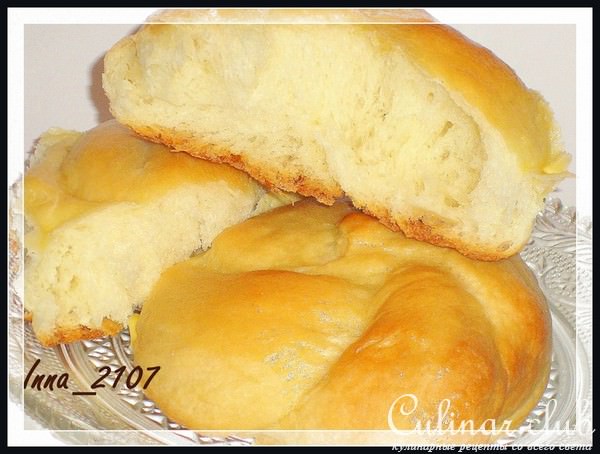 Сдобные булочки со сметанным кремом