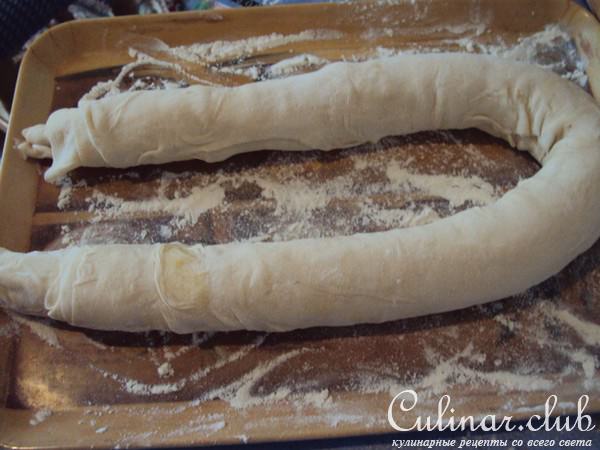 Слоеная самса со шпинатом и сыром