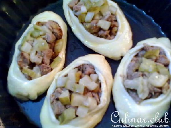 Лодочки из слоеного теста...с картофелем и мясом "По деревенски")))