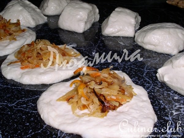 Пирожки с кислой капустой