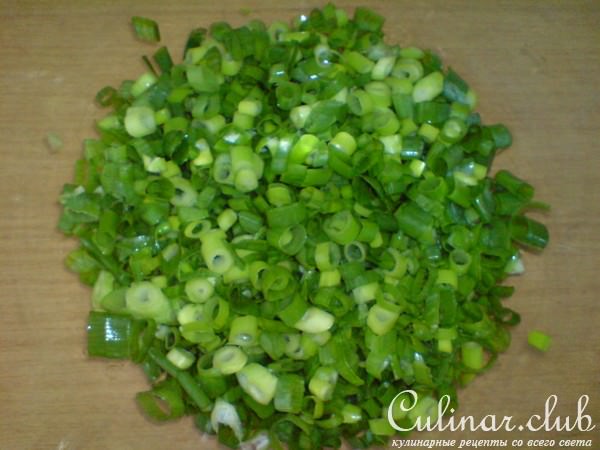 Пирожки с зелёным луком и яйцами