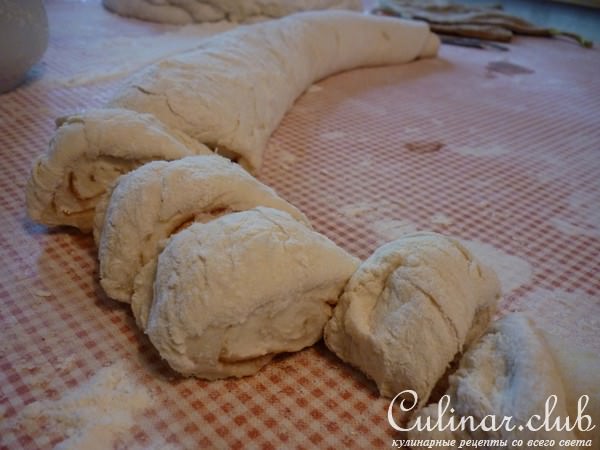 Пирог с черникой и плюшечки с корицей и арахисом по рецепту нашей мамочки-бабулички)))