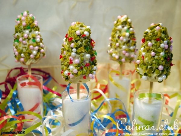 Cake-Pops или пирожные-крошки на ножке „Рождественская елочка“