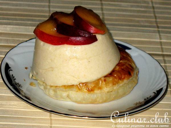 Персиково-сливочное пирожное