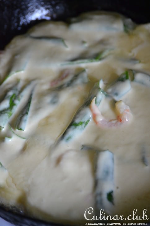 Блинчик с луком и креветками