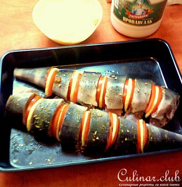 Рыба запеченная под сырной корочкой