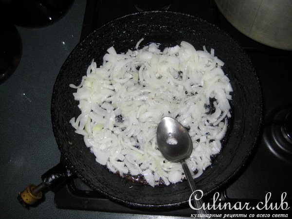 свекольная ботва с яйцами