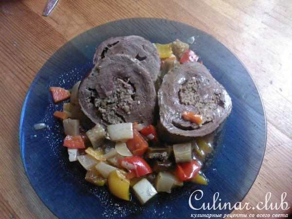 фаршированные телячьи сердца с овощами