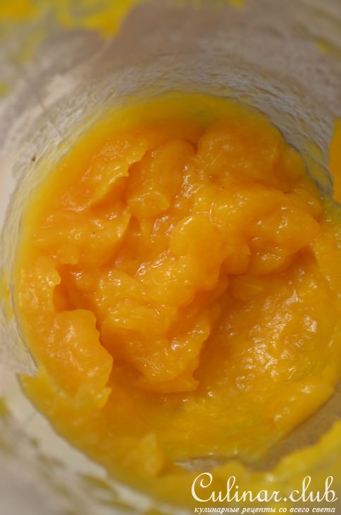 Кисель с курагой и взбитыми сливками