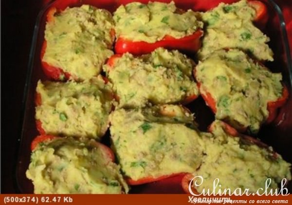 Сладкий перец, фаршированный картофельным пюре с мясом