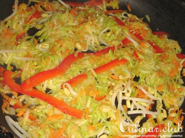 Овощи с пастой Сомен - "Ясай Яки Сомен"