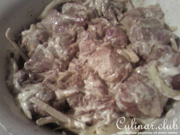 Способ маринования мяса для шашлыка.