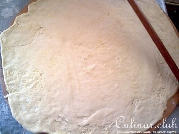 Слойка с яблоками и орешками