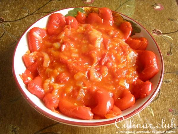 Печенный перец с подливкой