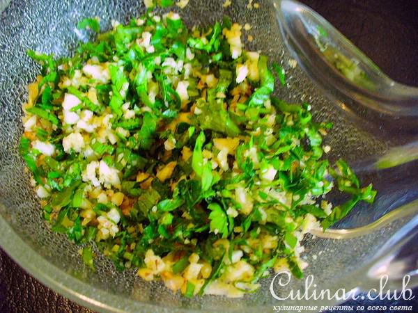 Куриная грудка под соусом