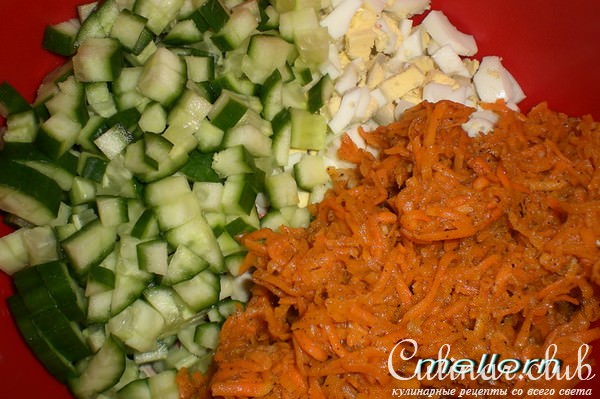 Салат с крабовыми палочками и корейской морковью