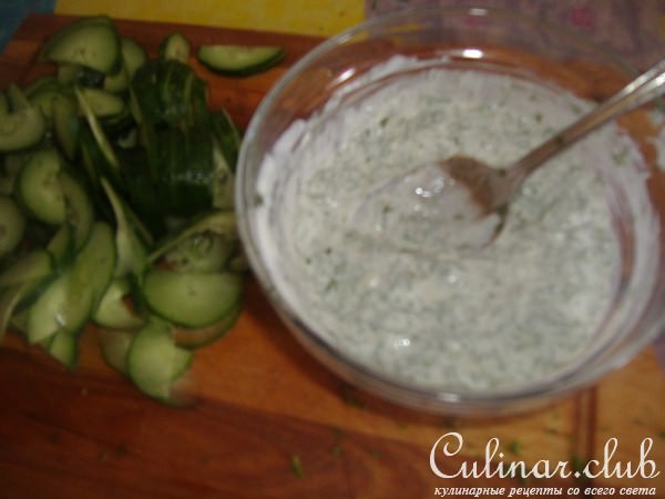 Салат c грибами и рисовой лапшой