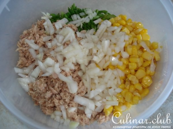 Салат из сельдерея с тунцом