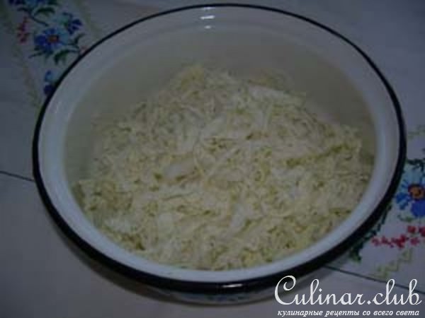Салат из пекинской капусты