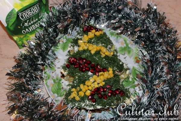 Елочка с лисичками
