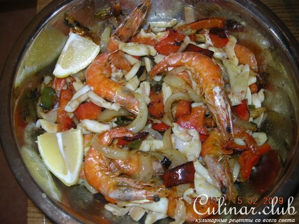 Мой любимый салат с королевскими креветками и овощами.
