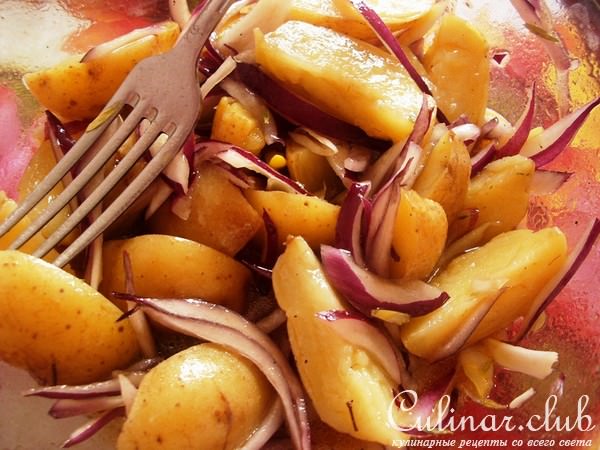 Салат из молодого картофеля с пряной мойвой и пикантной заправкой. Для Андрея нашего.
