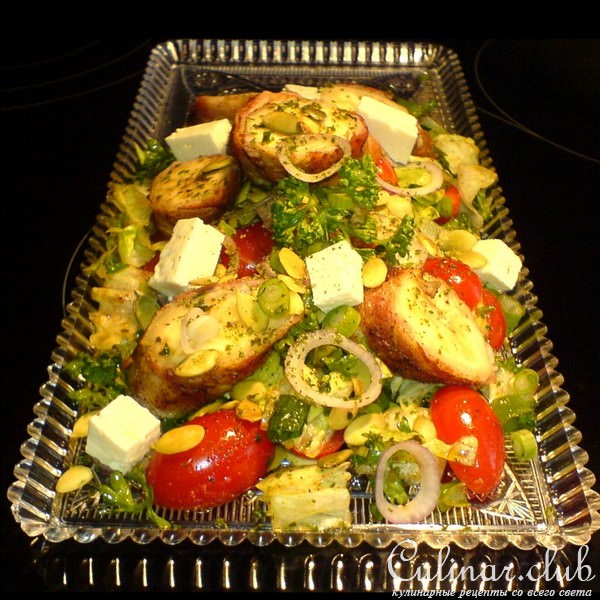 Салат "БББ" с бананом, брынзой и беконом...