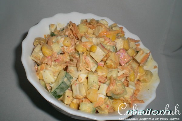 Салат с крабовыми палочками и корейской морковью