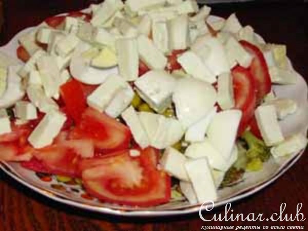 Салат с брокколи и фетой