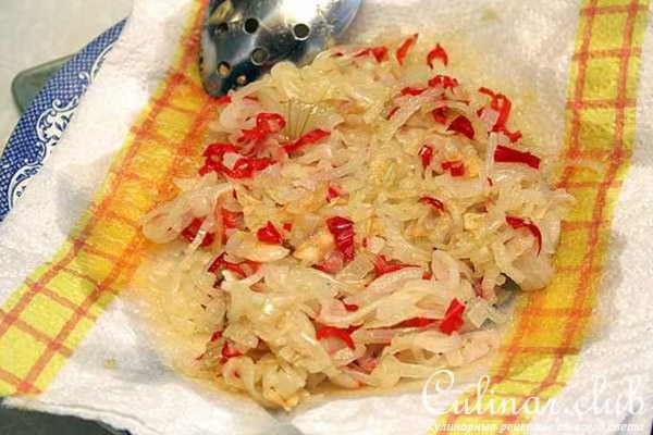 Тайский салат из куриных яиц