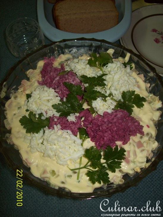 Салат к шампанскому и украшение салата.