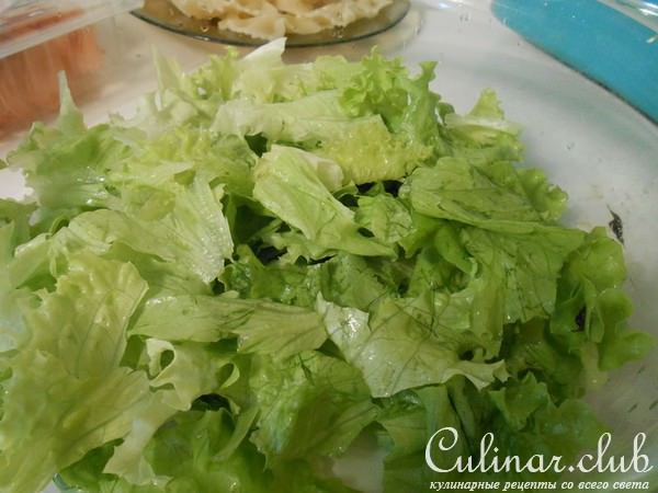 Салаты с карпаччо и осьминогами, а также две окрошки с ними же, и пара способов варки яиц-пашот