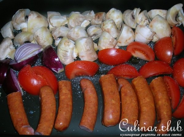Теплый салат с баклажанами, макаронами и грибами ( вкусный , полноценный ужин)