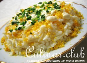 Салат нежный с крабовыми палочками