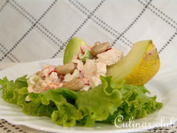 Куриный салат с дыней