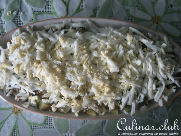 Крекерный слоёный салат "Рыбки"
