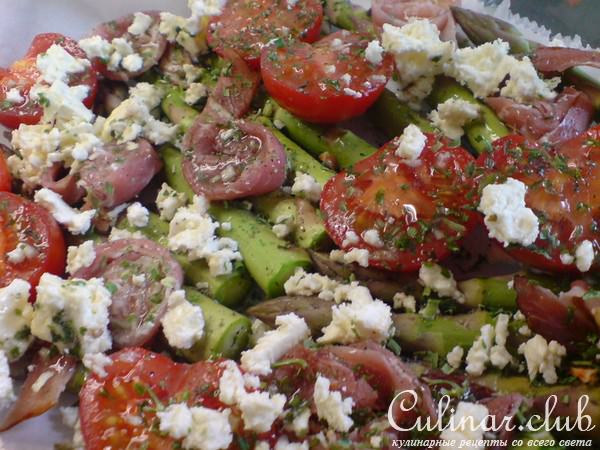 Тёплый салат из зелёной спаржи,черри,хамона и козьего сыра // Шашлычки со спаржей и беконом