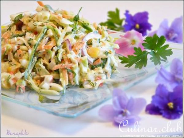 Салат из крабовых палочек с яйцом и свежими овощами (да,да...опять они)))