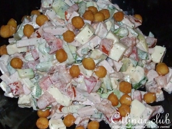 Салат "Что попало" (в смысле, что под руку попало)