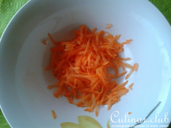 Cалат с курочкой и фруктами