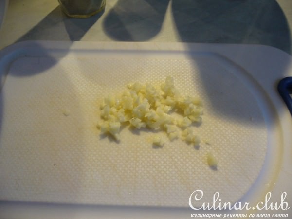 Салат из сырых шампиньонов к шашлыку