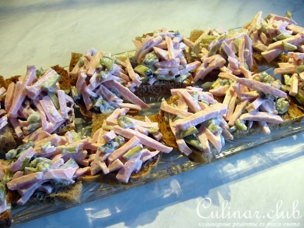 Колбасный салат (Fleischsalat)